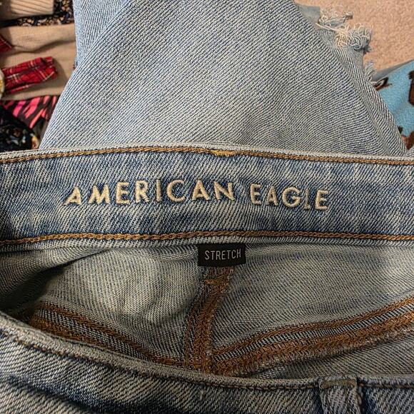 American Eagle Stretch Mom Jeans t Sz4 Short - Picture 8 of 9